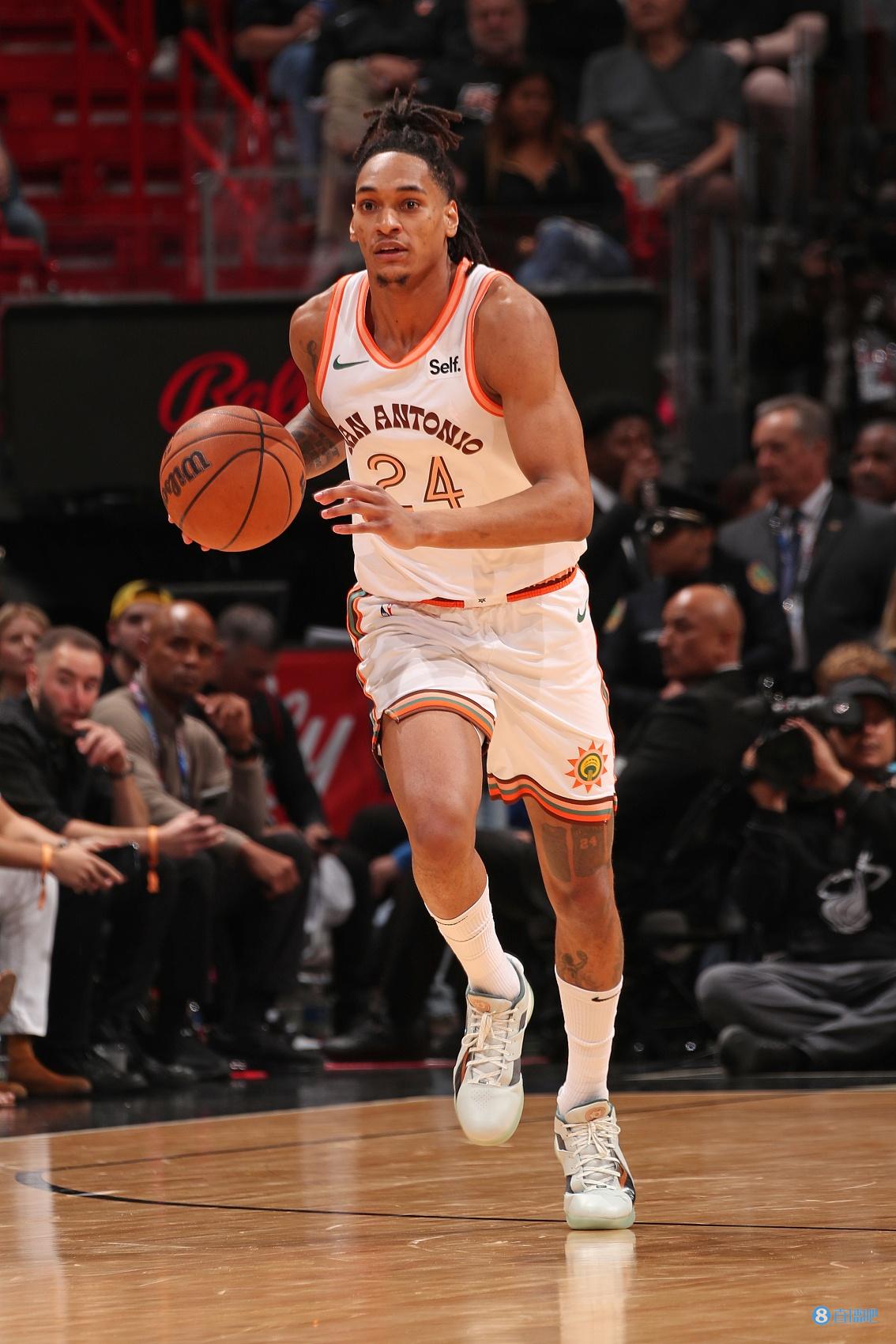 开云平台登录波尔图迎NBA常规赛关键赛，今晚内部沟通，底气十足，身体对抗强度拉满的简单介绍